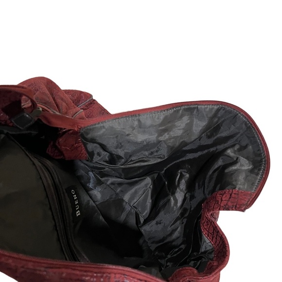 𝅺WEEKENDER bag - burgundy faux suede / amazing used condition - Picture 3 of 7